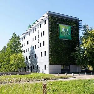 Hotel Ibis Styles Romans-valence Gare Tgv, Alixan